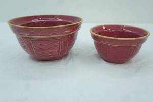 lot 107 image: Ceramic Nesting Mixing Bowls At Home America Collection