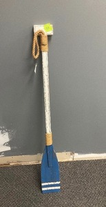 lot 23 image: Boat Oar home dcor