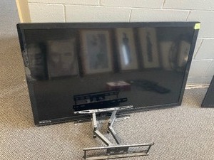 lot 56 image: Emerson Flat Screen Tv