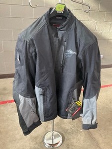 lot 107 image: Shift Equator SS Jacket