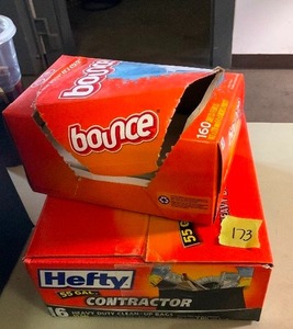 lot 173 image: Contractor Bags and Dryer sheets