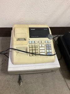 lot 181 image: Casio cash register
