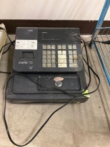 lot 182 image: Casio cash register