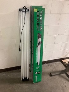 lot 198 image: Lot of 3 shop lights