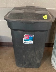 lot 238 image: Plastic trash can