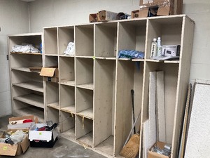 lot 277 image: Shelving Unit