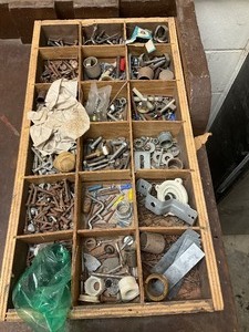 lot 284 image: Misc hardware