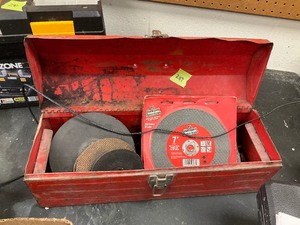 lot 287 image: Lot of cut off blades