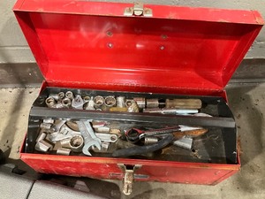 lot 313 image: Tool box with tools