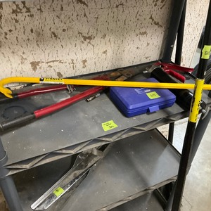 lot 325 image: Tool lot