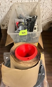 lot 329 image: Misc hardware lot