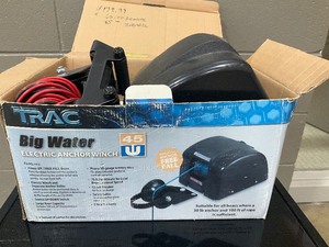 lot 354 image: Electric anchor winch