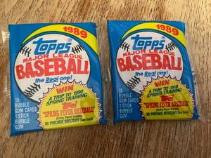 lot 3 image: Topps 1989 Major League Baseball Bubble Gum Cards - 15 Cards  1 Stick Gum (Lot of 2)