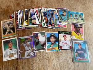 lot 19 image: Vintage Baseball Card Lot - 60 Cards - Topps All-Star & Legends Henderson, Smith, Bichette