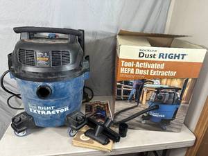 lot 6 image: Rockler Dust Right HEPA Dust Extractor  Shop Vac
