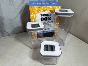 lot 26 image: Set of 3 New Pantrymate Space Box Leak Proof Food Storage Containers