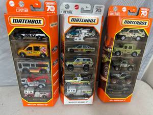 lot 49 image: 15 New Matchbox Cars