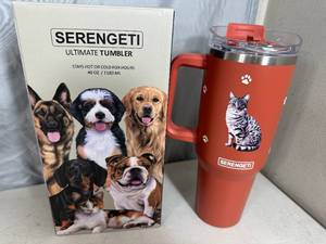 lot 53 image: New Serengeti Vacuum Insulated Stainless Steel Tumbler with Lid - Tabby Cat