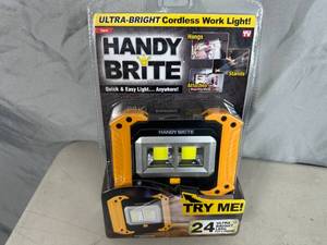 lot 189 image: New Handy Brite Ultra Bright Cordless Work Light