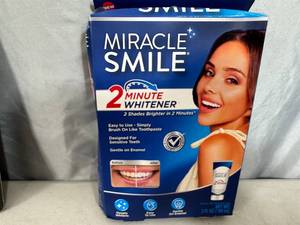 lot 226 image: New Miracle Smile 2 Minute Whitener Paste