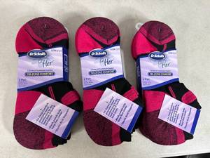 lot 306 image: 9 New Pair of Dr Scholls For Her Socks