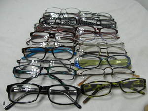 lot 53 image: Readers 1.5 Magnification