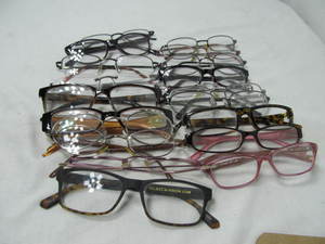 lot 55 image: Readers 1.5 Magnification