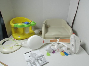 lot 42 image: Baby Items Lot