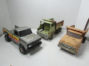 lot 199 image: Vintage Tonka Toys