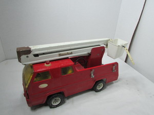 lot 182 image: Vintage Tonka Fire Truck