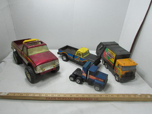 lot 239 image: Vintage Nylint Toys