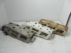 lot 206 image: Tonka Carriers