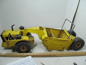 lot 208 image: Tonka Scraper