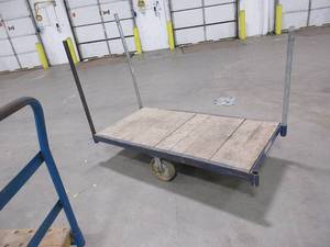 lot 602 image: FLAT BED CART