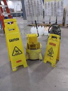 lot 614 image: JANITORIAL SUPPLIES