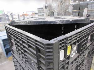 lot 636 image: U-LINEORBIS, COLLAPSIBLE, BULK SHIPPING CONTAINER