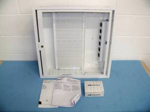 lot 120 image: Wiremold ECB2S Fully Finished Enclosure 6-Ouotlet Non-Metallic Ceiling Box