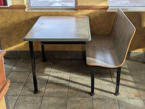 lot 29 image: COMMERCIAL DINING 12 BOOTH