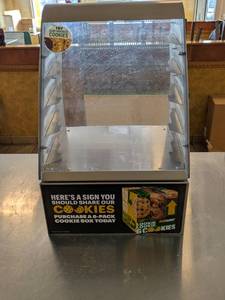 lot 38 image: COMMERCIAL COOKIE DISPLAY RACK