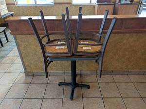 lot 20 image: COMMERCIAL DINING TABLE WITH CHAIRS (TAN)