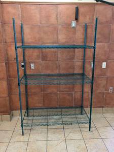 lot 69 image: METRO COMMERCIAL 3-TIER STAINLESS STEEL SHELVING (GREEN)