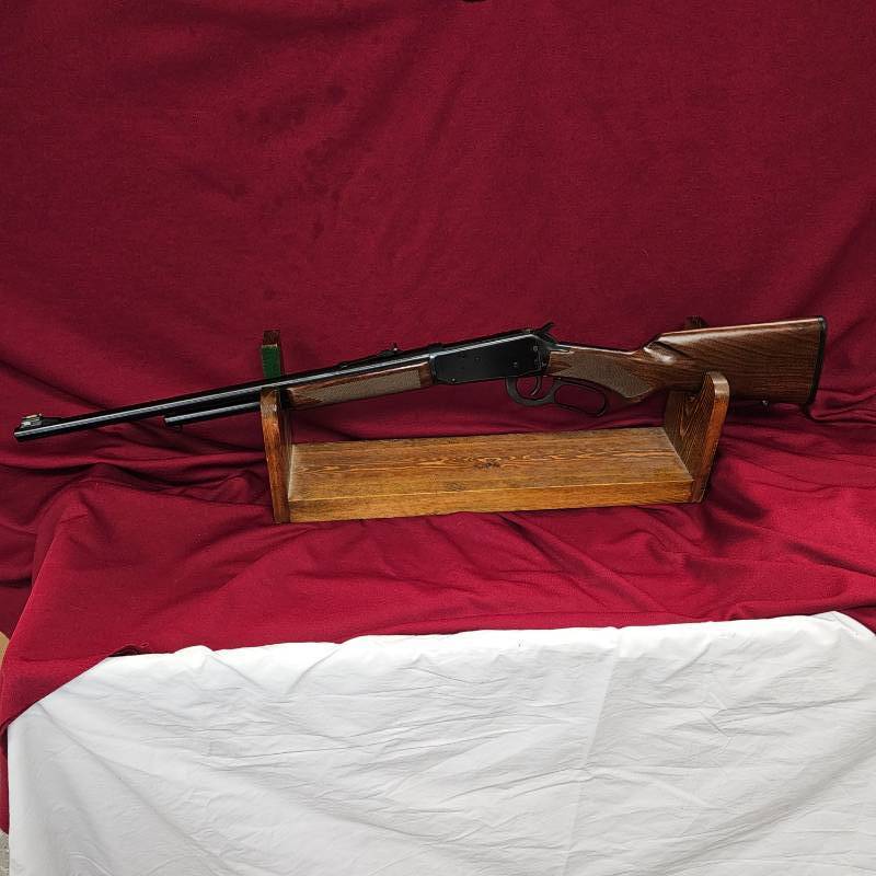 lot 9 image: Winchester Model 94-419, As New .410 Classic Lever Action Rifle, Early Walnut Stock Production