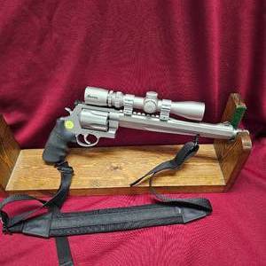 S&W Performance Center 500 SW, 11" w/compensator, Like New (w/Burris 2-7x32-$300 Value)