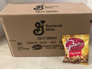 lot 12 image: Gardettos Snack Mix