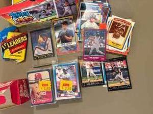 lot 43 image: Baseball and Basketball Trading Cards
