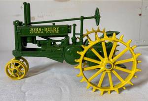 lot 44 image: John Deere Model A Die Cast Tractor