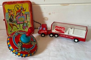 lot 55 image: Lot of 3 Vintage Metal Toys