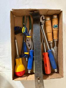 lot 104 image: Box of Misc Hand Tools, Pliers, Chisels, Screwdrivers, Pry Bar