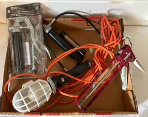 lot 106 image: Trouble Light, Grease Guns and Caulk Gun