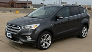 2018 Ford Escape Titanium 4wd, Clean 2 owner!